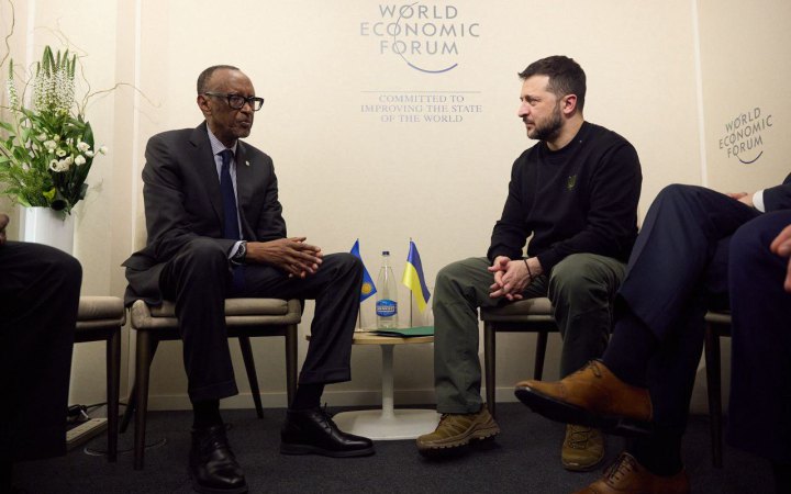 Зеленський провів першу зустріч із президентом Руанди