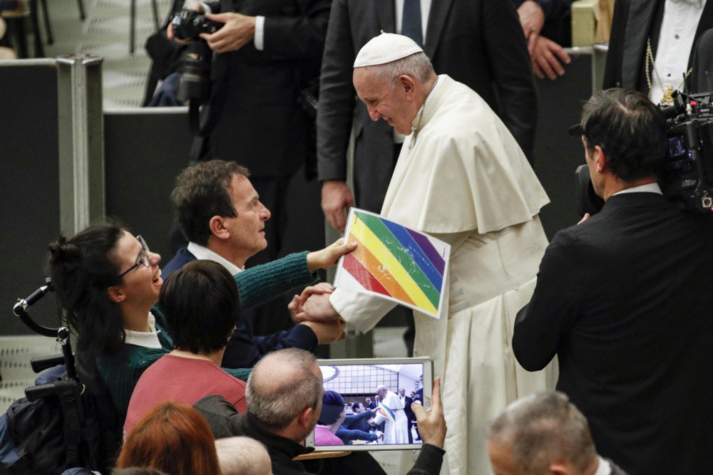 Папа Франциск спілкується з віруючими у Ватикані, 5 грудня 2018 р.