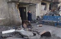Російські війська скинули КАБ-1500 на житлову п’ятиповерхівку в Красногорівці 