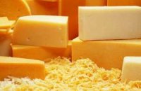 Российские молочники предлагают приостановить импорт сыров из Украины