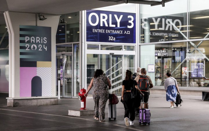 Аеропорт Париж-Орлі другий день поспіль переживає хаос через збої