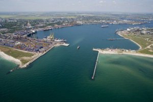 В Іллічівському порту будують пірс, який може перешкодити його розвитку