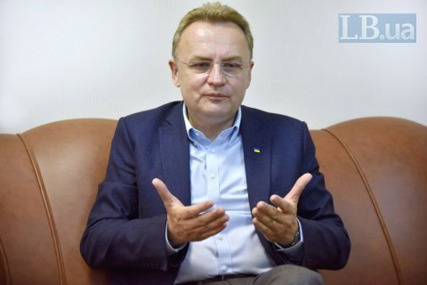 Львовский городской совет провел внезапное заседание, чем фактически прекратил полномочия Садового