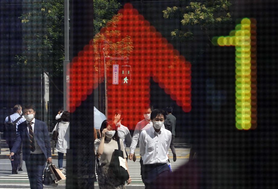 Дошка індикаторів фондового ринку, Токіо, 24 вересня 2021 р.