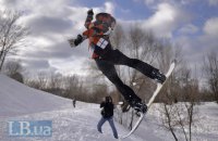 На гірськолижному курорті Драгобрат загубився сноубордист із Києва