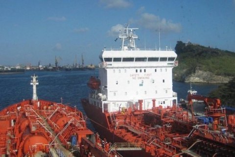 У берегов Бенина пираты атаковали танкер, МИД отрицает наличие украинцев среди экипажа (обновлено)