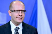 Чеський прем'єр: чехи та словаки скептично ставляться до санкцій проти РФ