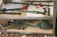 Підозрюваний у крадіжці культурних цінностей з АР Крим екснардеп передав свою колекцію музею 