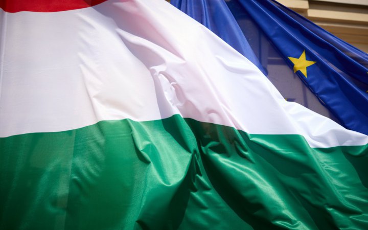 Зеленський: блокуванням вступу до ЄС Орбан втягує Україну у вибори