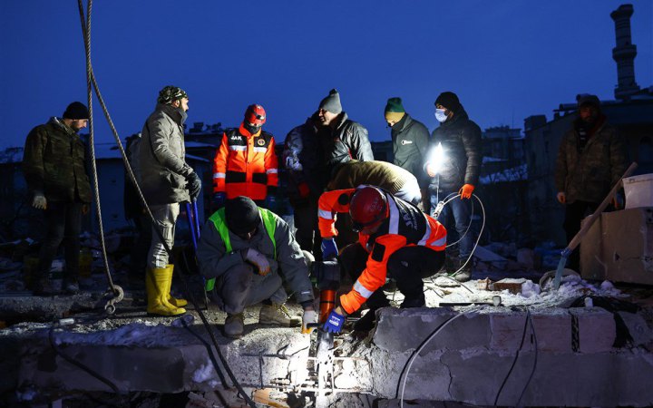 У Туреччині стався землетрус магнітудою 6,1, обвалилися близько десятка будівель