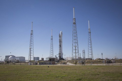 SpaceX відправила чотирьох астронавтів до МКС: відео