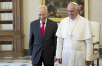 Шимон Перес пригласил Папу Франциска в Израиль