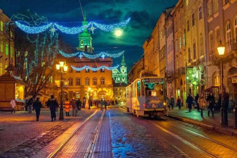 "Рождество отменить нельзя": во Львове выступили против локдауна на праздники