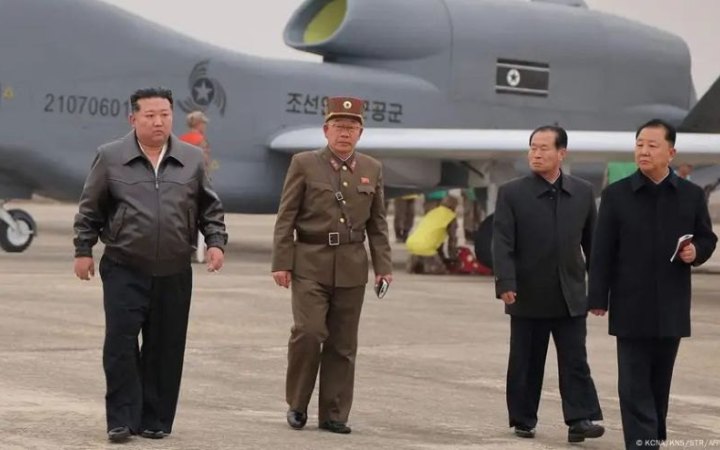 Кім Чен Ин керував випробуваннями дронів-смертників і розвідувальних дронів із підтримкою ШІ