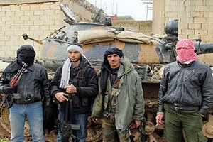 В боях между исламистами и сирийскими повстанцами погибли 17 человек