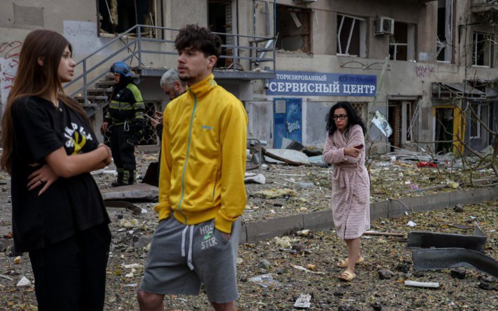 Ефект «розбитого дзеркала»: чому ми більше не ті, ким були до 24 лютого