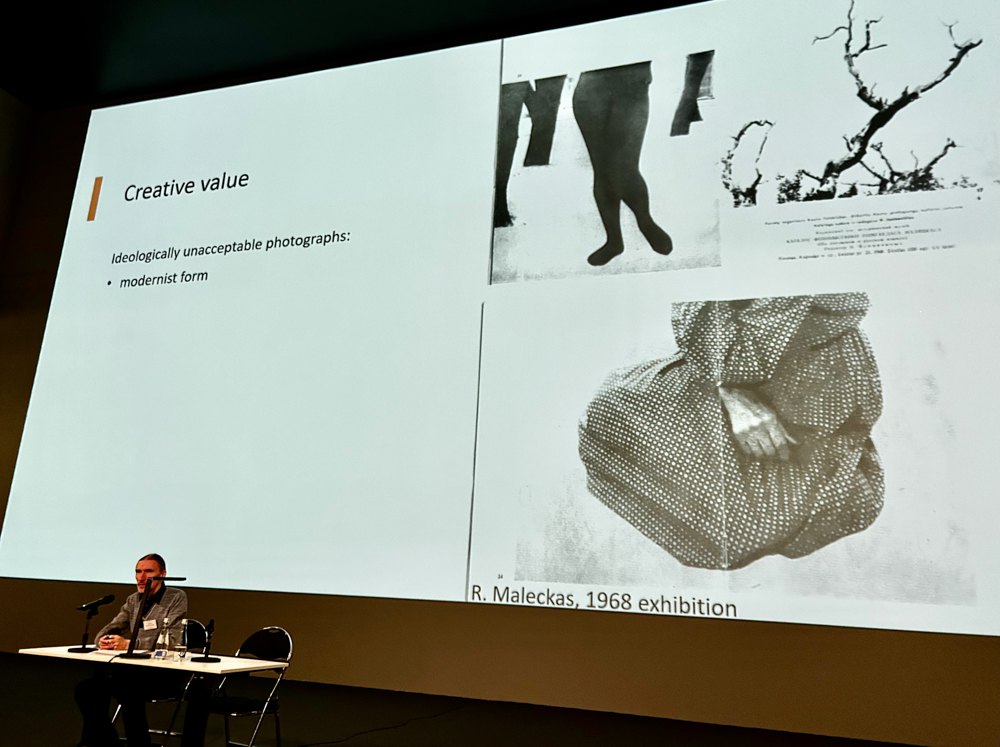 Томас Побєдінскас (Литва), «The Significance of Kaunas Photo club for the Development of Lithuanian Photography: Institutional
and Creative Aspects». 