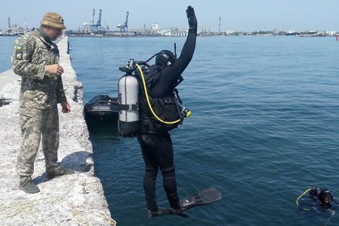 У районі морпорту Одеси ВМС провели протидиверсійні навчання