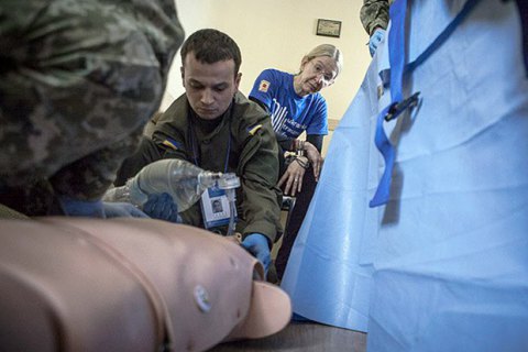 Студентів медичних вузів зобов'язали проходити військову підготовку