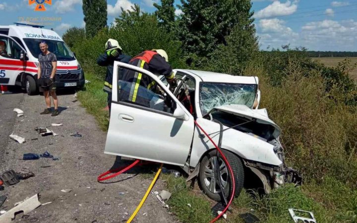На Черкащині зіткнулися три автівки, троє людей загинули