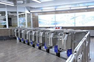 Киевским льготникам запретили ездить в метро по удостоверениям