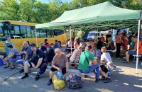 «Кількість евакуйованих збільшилася в рази». Про ситуацію в транзитному шелтері в Павлограді 