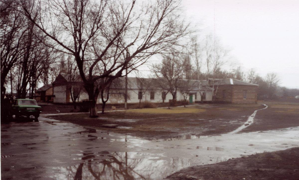 Село Олексієво-Дружківка на Донеччині. Тут була школа, де Олекса Тихий працював у 1952 – 1957 рр.