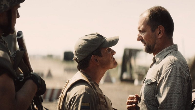 Кадр з фільму «Погані дороги»