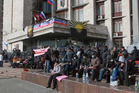 Порошенко отменил указ о признании здания Донецкой ОГА объектом особой важности