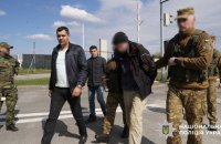 Українські правоохоронці передали Азербайджану бойовика, який воював за РФ