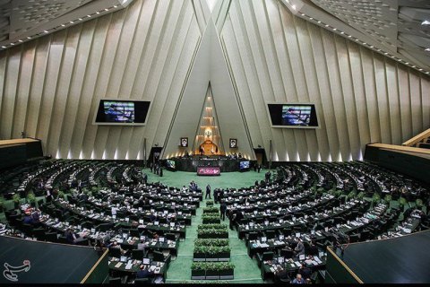 Парламент Ірану визнав Пентагон і армію США "терористичними організаціями"