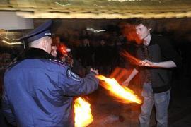 Милиция пыталась сорвать огненный флешмоб в честь Дня украинского языка