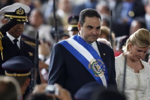 Екс-президента Сальвадору заарештовано за підозрою в корупції