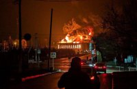 У Бєлгородській області після атаки безпілотників горить ТЦ