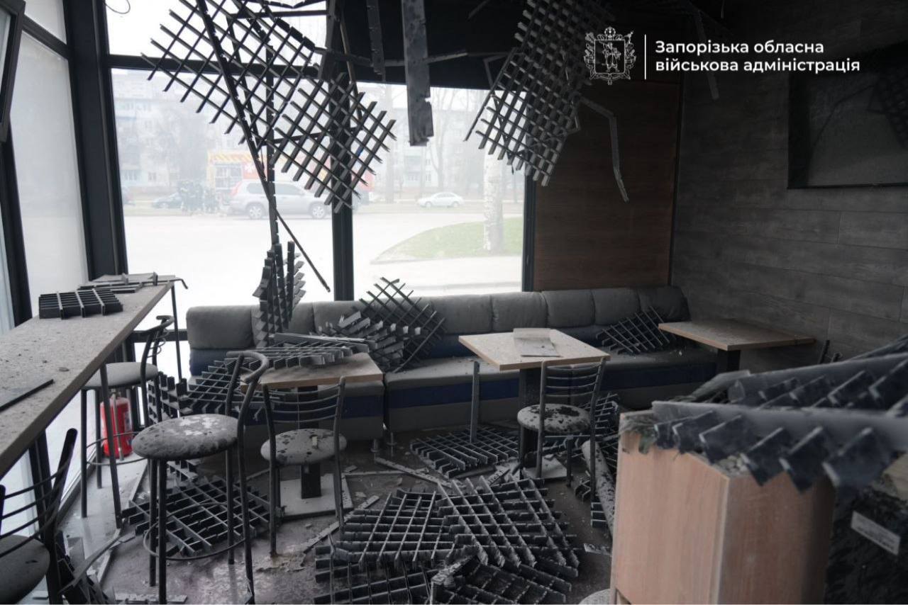 Наслідки російського удару у Запоріжжі