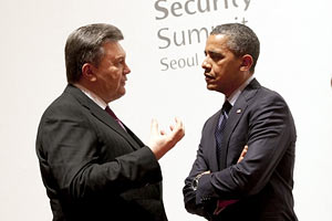 Сайт Белого дома не заметил встречи Обамы с Януковичем