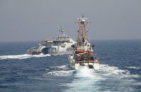 Корабль ВМС США открыл предупредительную стрельбу в Персидском заливе