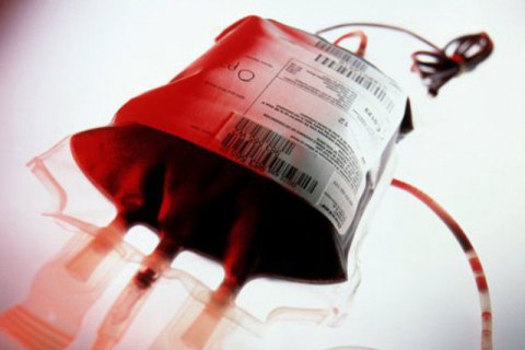 Суд обязал Минздрав и Киевский центр крови выплатить 1 млн за заражение ребенка ВИЧ