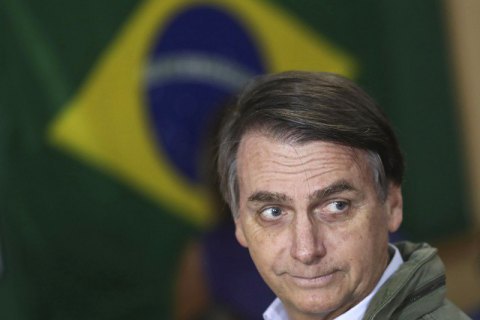 Президент Бразилии сменил шестерых министров