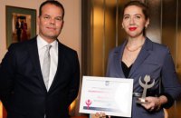 Правозащитницы Оксана Романюк и Елена Шевченко получили премию от посольства Нидерландов 