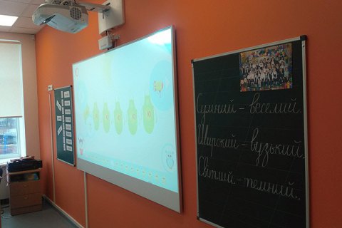 Порошенко подписал закон о реализации проекта "Финская поддержка реформы украинской школы"