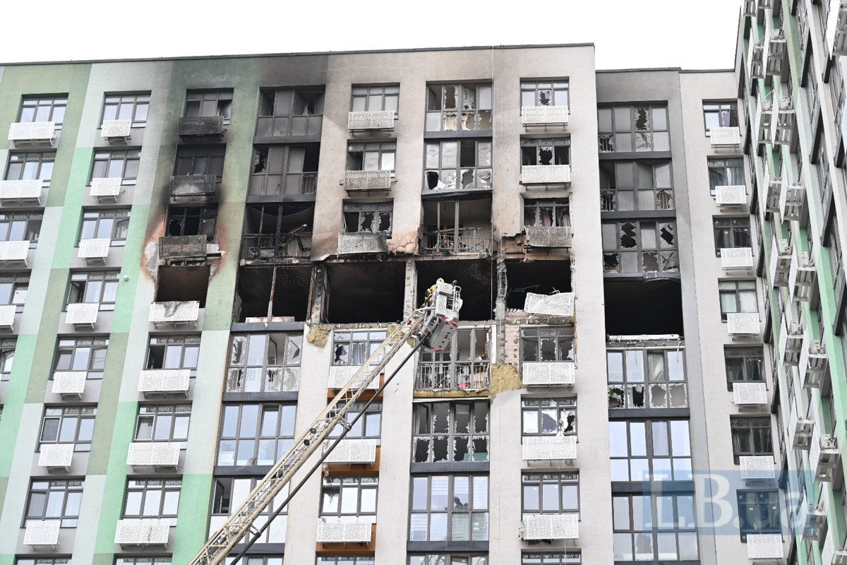 Наслідки обстрілу Києва у Подільському районі, 1 вересня