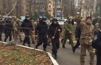 Люди в камуфляжі розгромили кабінет Марушевської в будівлі Одеської митниці