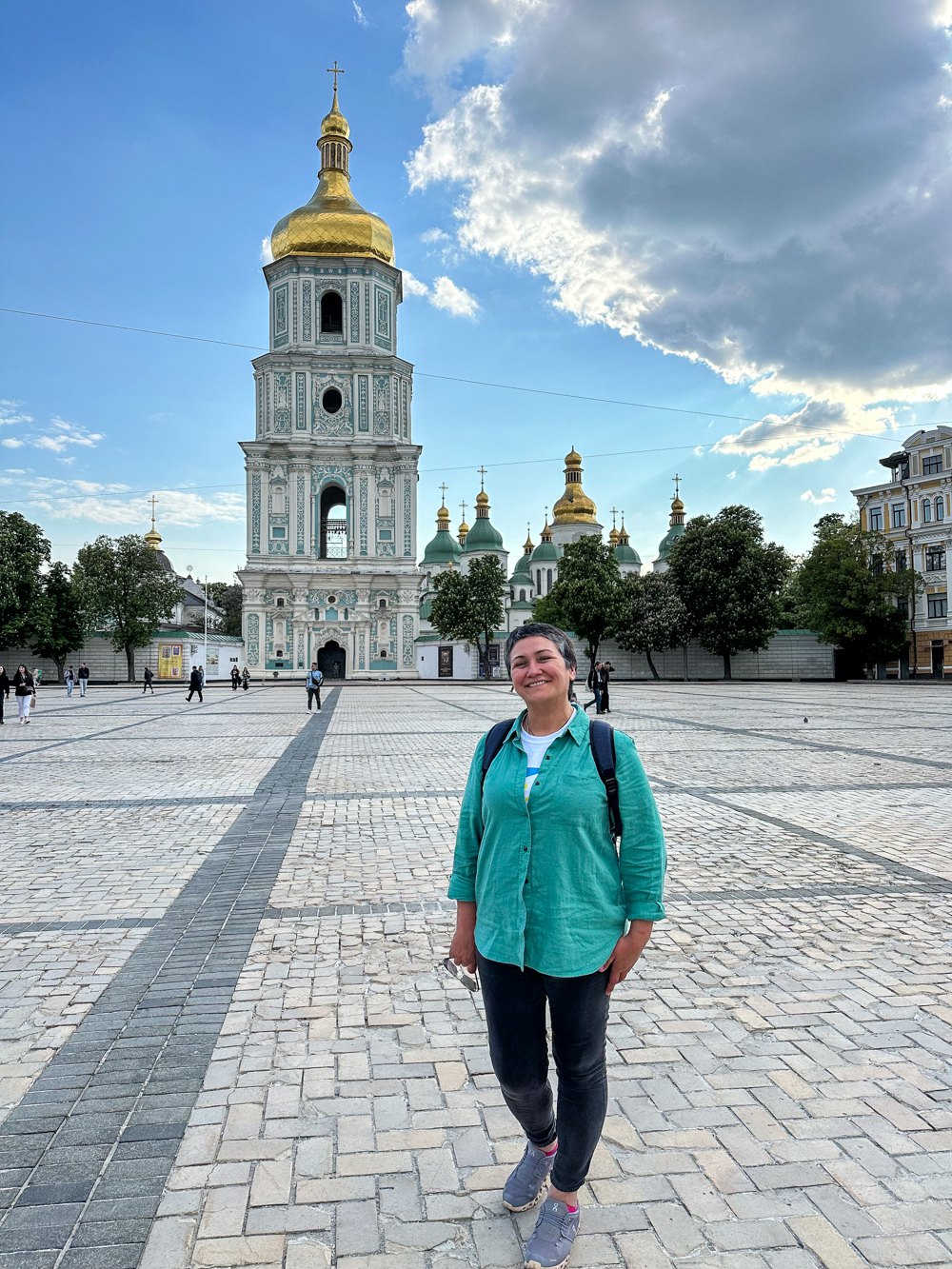 Айгуль Ліон у Києві на Софійській площі.