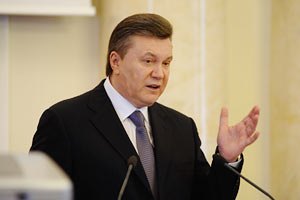 Янукович похвастался ростом зарплат и пенсий на фоне кризиса в мире