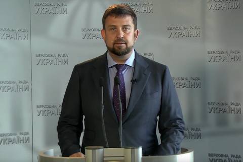 БПП засудив заяву свого нардепа про невинуватого Іванющенка