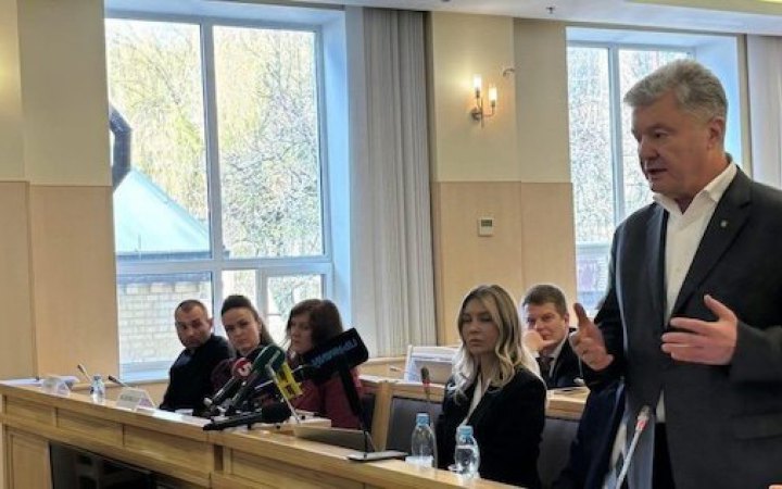 У Верховному Суді відбулося засідання за позовом Порошенка: оскаржує санкції РНБО