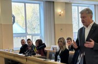 У Верховному Суді відбулося засідання за позовом Порошенка: оскаржує санкції РНБО