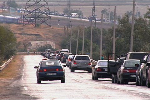 На Керченской переправе водители грузовиков устроили бунт, - СМИ