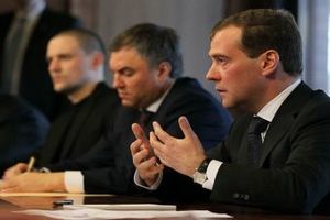 Медведев отказался амнистировать политзаключенных списком